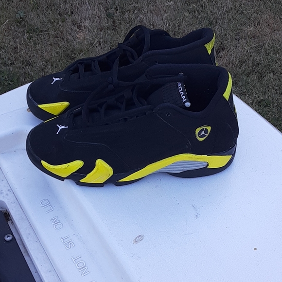 Shoes - Picture 2 of 2